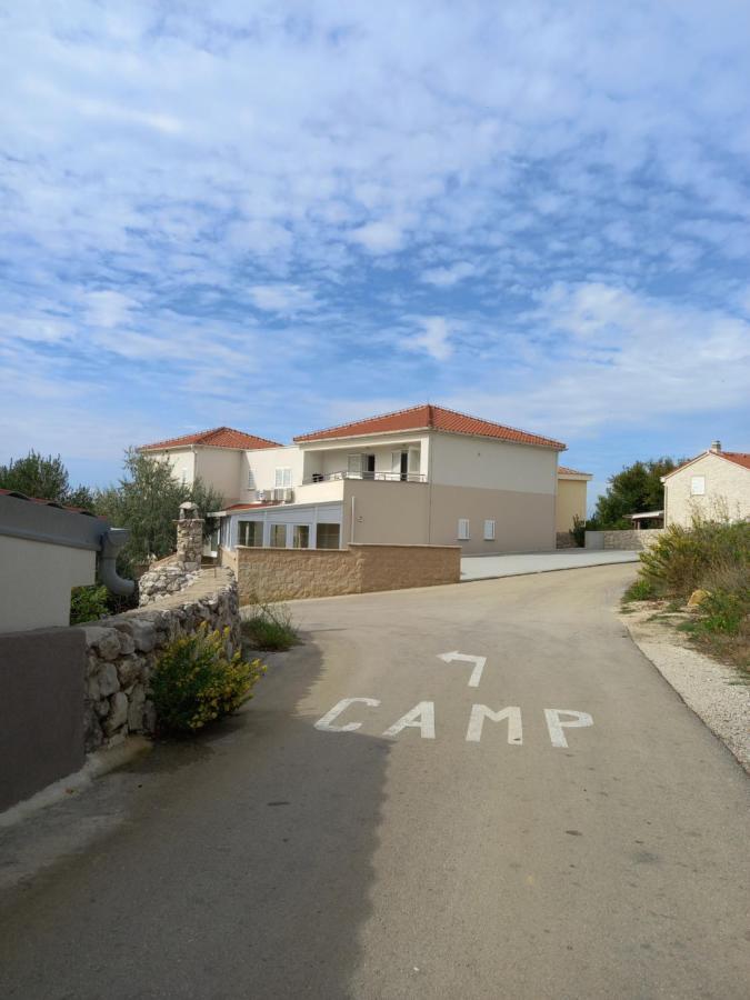 Sea Salt Apartment Novalja Bagian luar foto